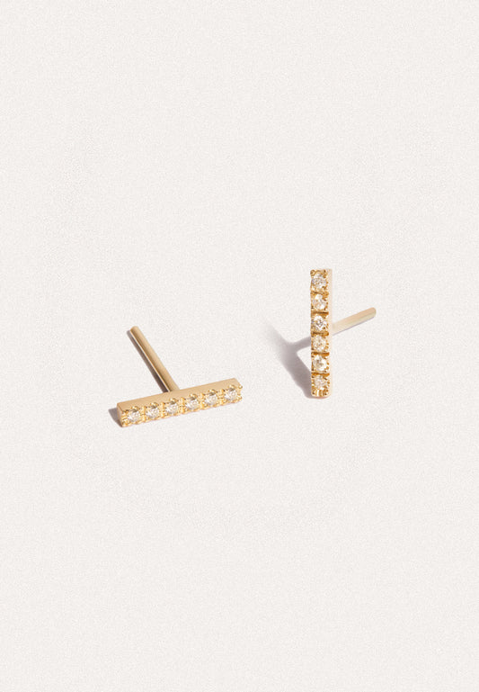 Elegant everyday white diamonds studs - Adriana Chede Jewellery